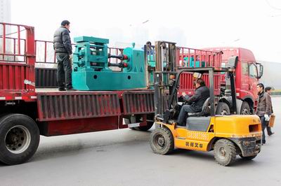 兩肋冷軋機(jī)發(fā)貨現(xiàn)場2